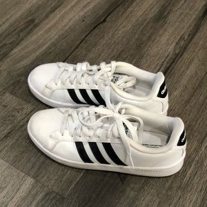 White / Black Adidas Neo